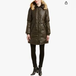 Vince Camuto Women's Waxy Parka with Faux-Fur Trim XS